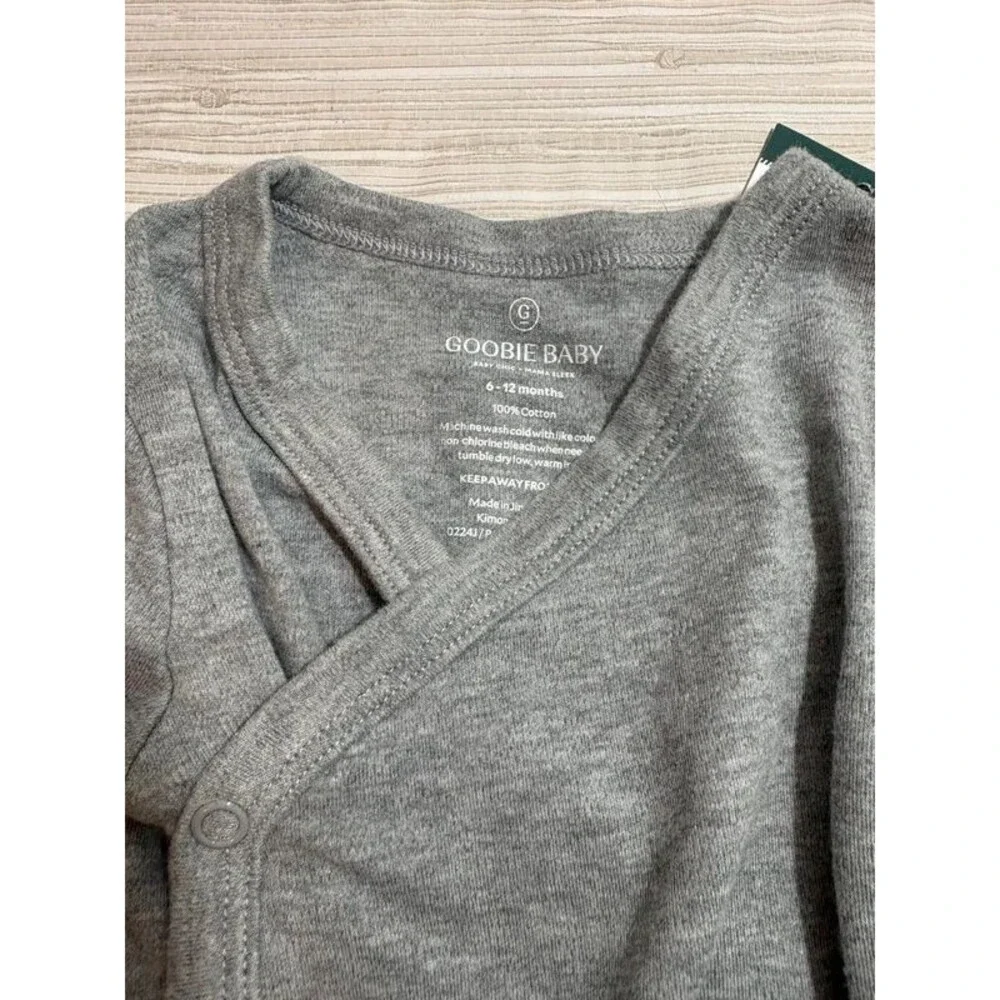 GOOBIE baby 6-12 months gray onesie